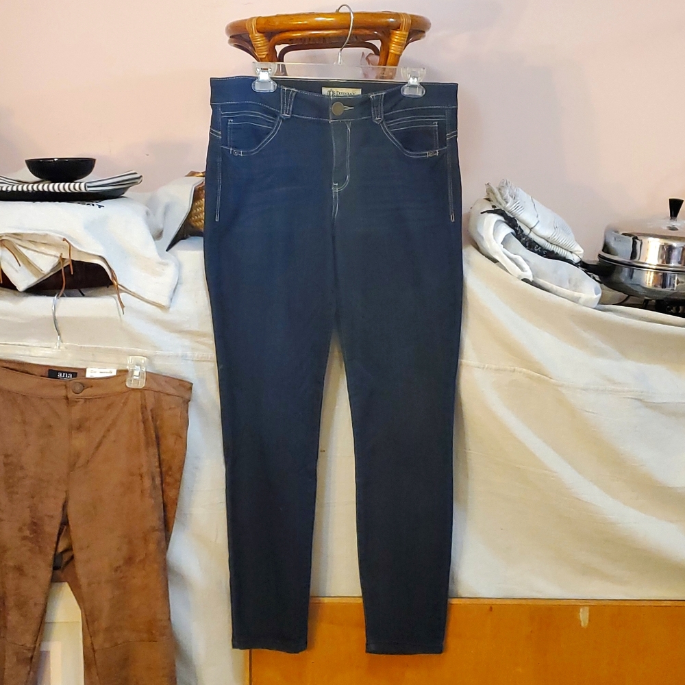 "Ab"solution dark blue denim booty lift stretchy jeans by Democracy size 12